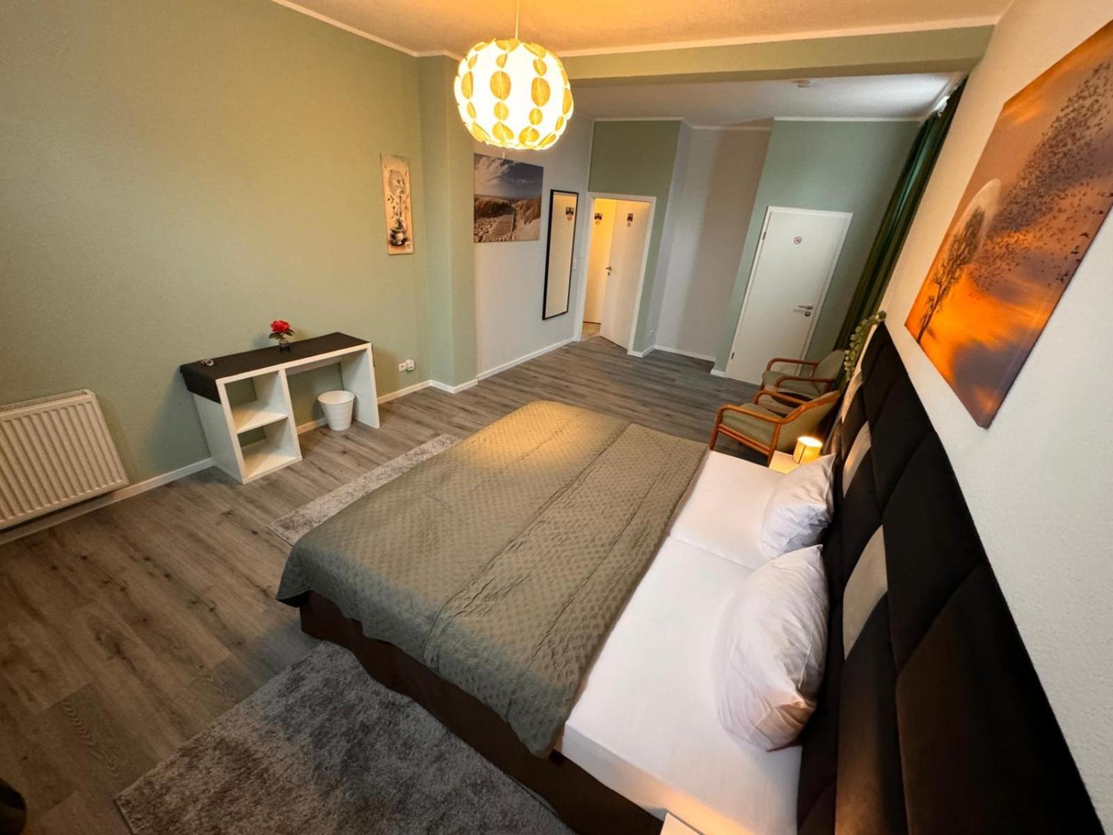 F-F Haus Monteuren Unterkunft Neuhausen auf den Fildern Esterno foto